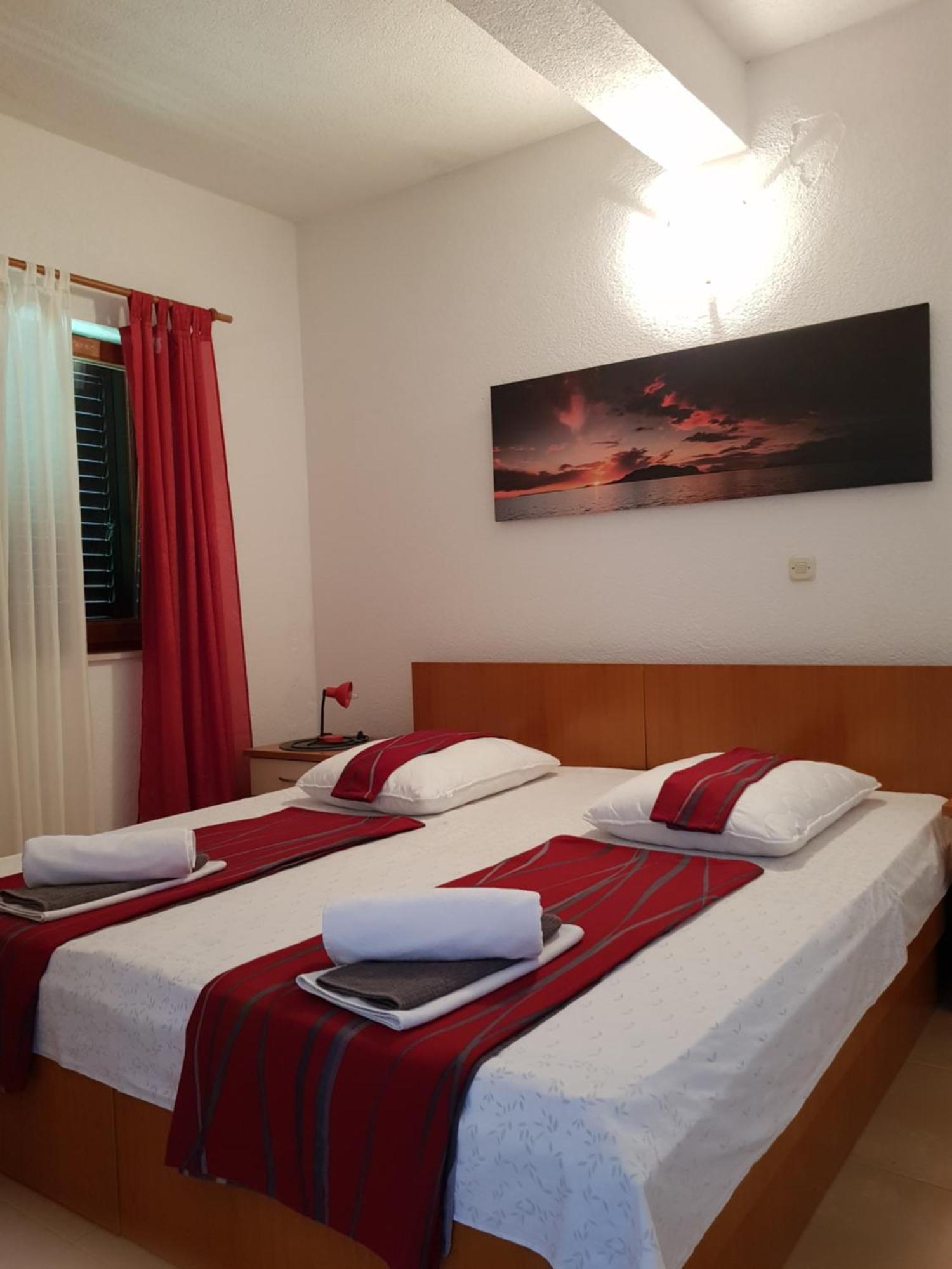 Apartmani Laguna Gradac  Buitenkant foto